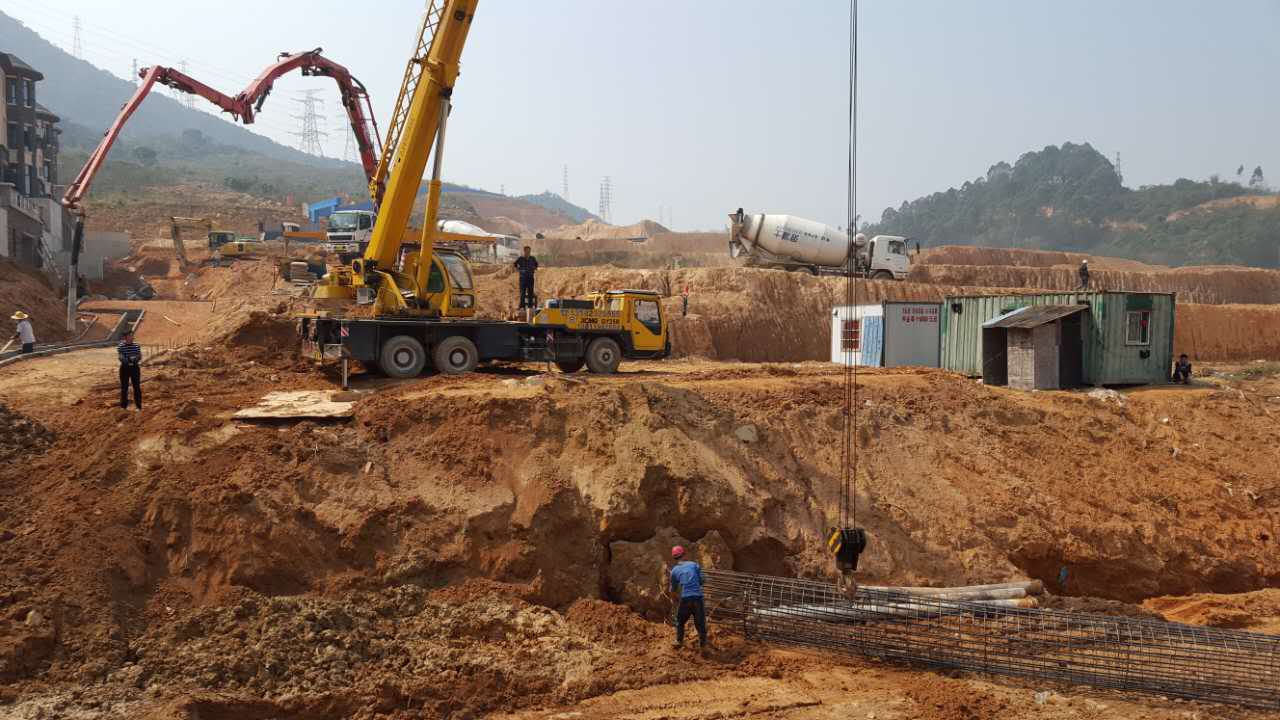 莲湖山庄挡土墙边坡支工程